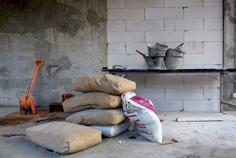 Tips for checking expiry dates and quality before using cement purchased online -image