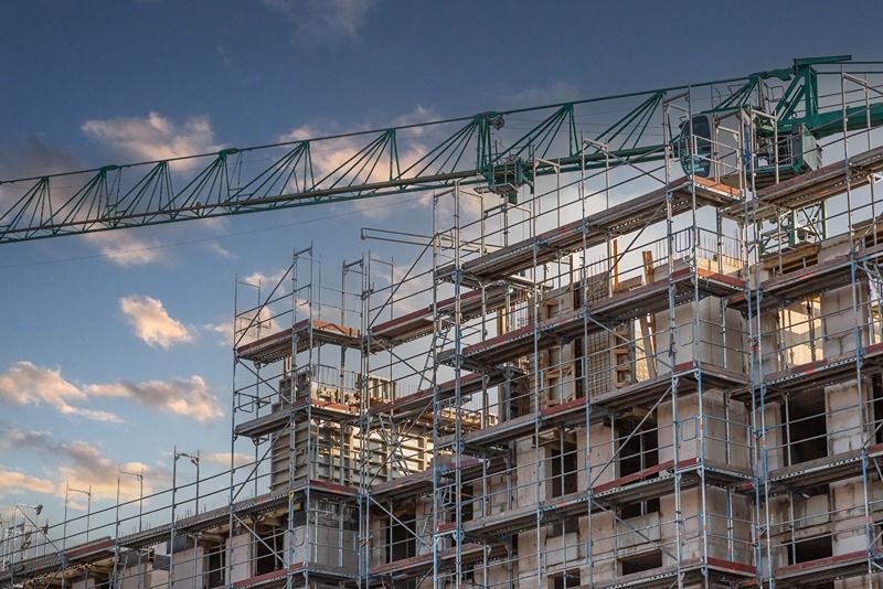 Managing construction project delays with flexible credit facilities -image