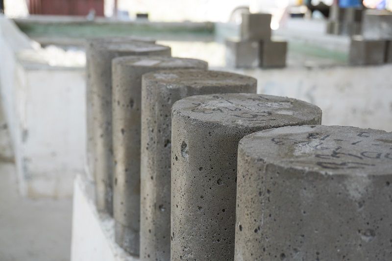 How to cure concrete at the right temperature?-image