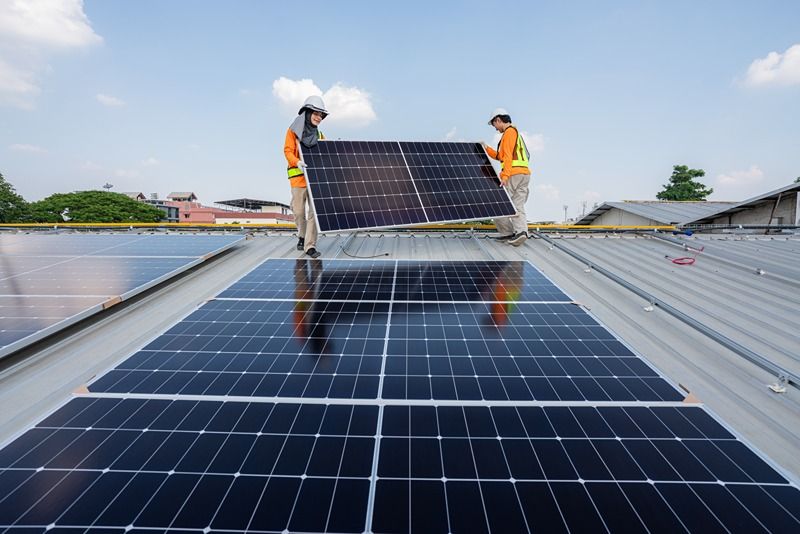 Solar panel leasing vs. ownership: what’s best for small manufacturers? -image