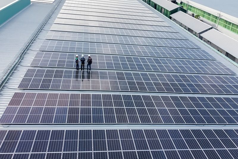 Solar rooftop systems: a cost-saving opportunity for manufacturing units -image